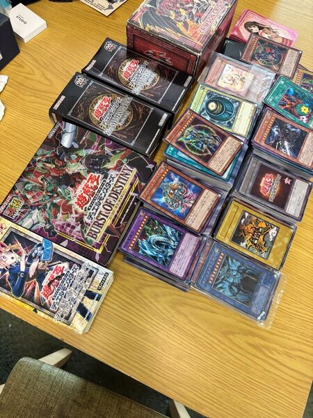 遊戯王 遊戯王カード 引退 トレーディングカード
