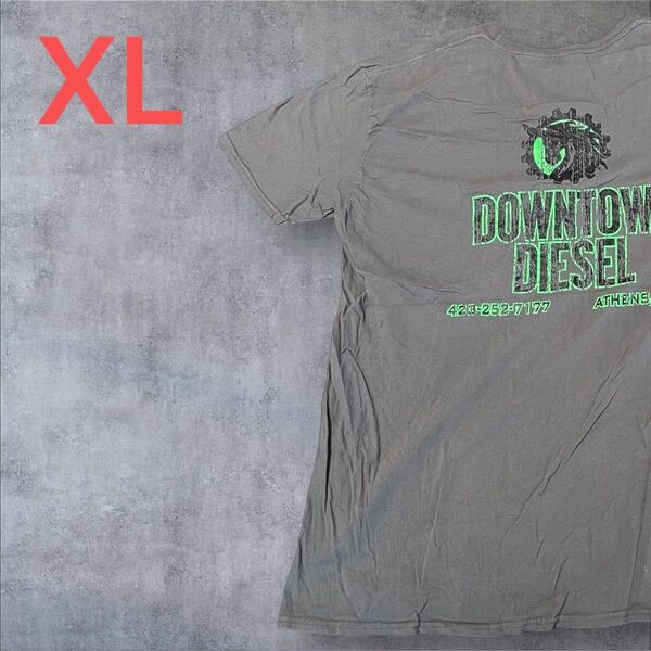 【US古着】ダークグレー XL Tシャツ 半袖 レギュラー プリント メンズ レディース 大きいサイズ オーバーサイズGILDAN