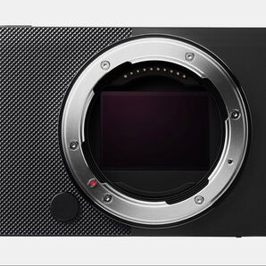 ほぼ新品 シグマ SIGMA BF ボディ ブラック です。