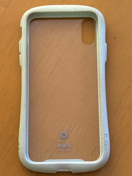 iface iPhone X、XS用のケ-スの中古です。クリア-で枠のみ薄いグリーンです。