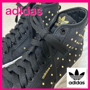 《美品》《送料無料》adidas ハニーミッドWスター ミドルカットスニーカー ブラック 星スタッズ レディース23.5cm