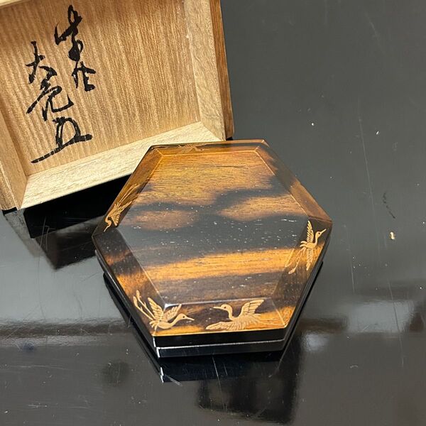 亀甲鶴香合 大亀老師箱 茶道具 懐石道具 鵬雲斎 坐忘斎 淡々斎 而妙斎 即中斎 七事式 水屋道具 永楽 仁清 乾山 真葛 道八