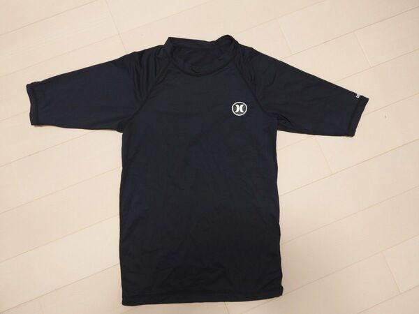 Hurley ハーレー 半袖 ラッシュガード Mサイズ 黒 UPF50+ ブラック シンプル