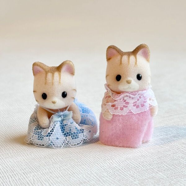 シルバニアファミリー ピンクシマネコの赤ちゃん ピンクシマネコのふたごちゃん ファンクラブ 特典 継続 希少 当時物 レア