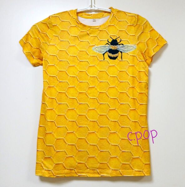 昆虫 デザイン 半袖Tシャツ はち 虫柄プリント 柄シャツ