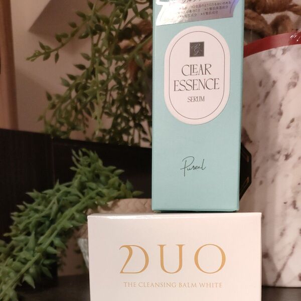 Pureal クリアエッセンスセラム 美容液50ml、DUO クレンジングバーム ホワイトEX 90g