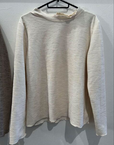 しまむら talbyyumi tal カットソー プリーツベロア プルオーバー カットソー トップス 長袖 長袖Tシャツ 白