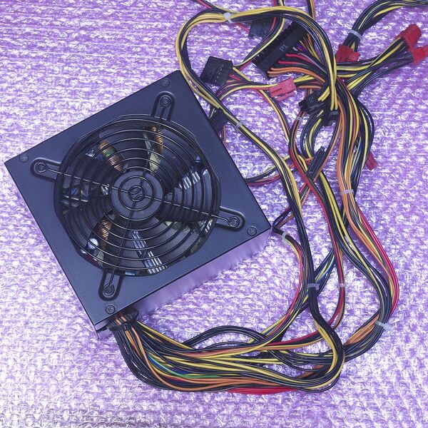 AcBel iPower85 550W 80PLUS BRONZE認証 ATX電源 (BTO搭載品) ※外見はやや難ありです※