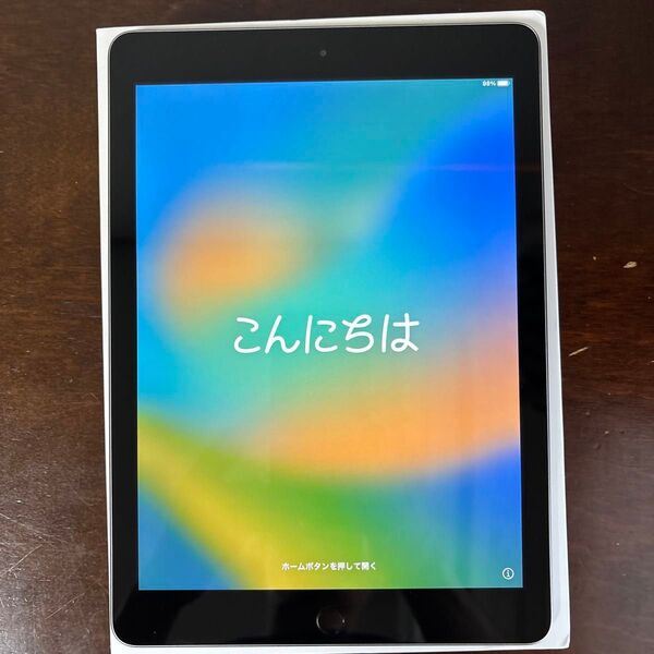 iPad 第5世代 Wi-Fiモデル 32GB スペースグレイ 箱・付属品・ケース付き