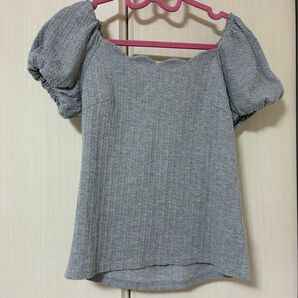 【ByeBye】夏にぴったりガーリーな半袖オフショルトップス