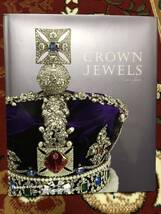 洋書 The Crown Jewels クラウンジュエル 英国王室 エリザベス女王 図録 博物館 美術館 英国 ロンドン 旅行 資料 英語勉強 海外もの_画像1