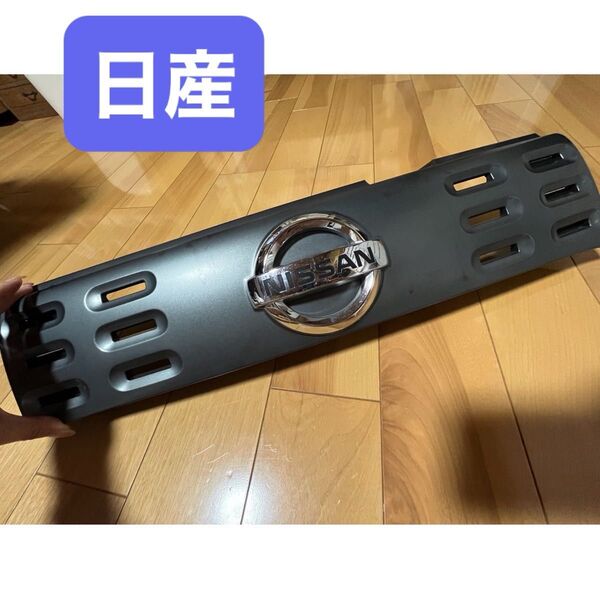 日産 純正グリル Nissan ブラック キューブ フロントグリル ラジエーター Z12 外装 62070-1FA0A 1FA0A