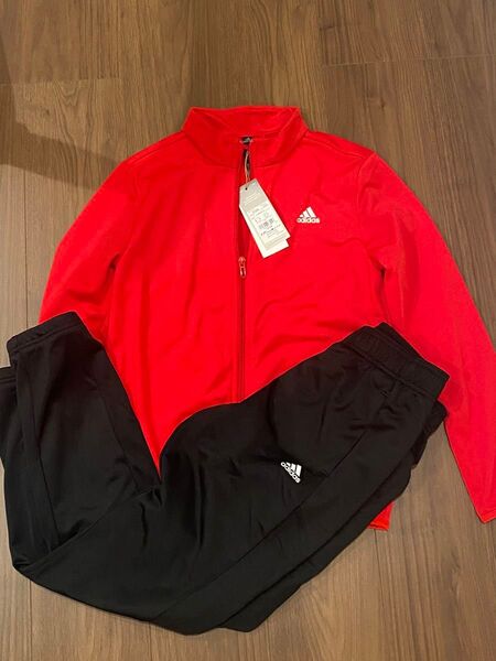 アディダス adidas 上下セット ジャージ セットアップ オールシーズン トラックスーツ 150新品未使用品