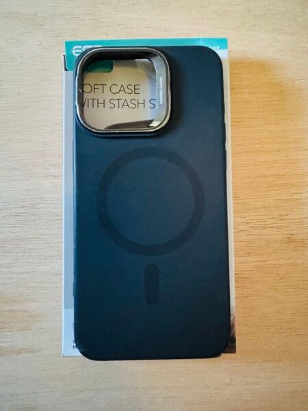 ESR iPhone 15 Pro Max スマホケース スタンド付き MagSafe