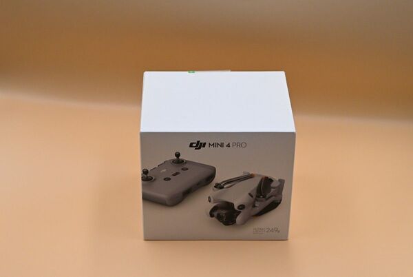 ★未使用品 DJIドローンMini 4 Pro(DJI RC-N2付属)【Remote ID対応 賠償責任保険1年無償付き