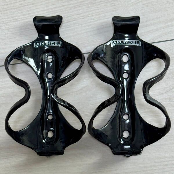 Arundelアランデル Mandible カーボンボトルケージ