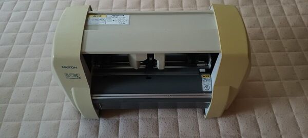 MUTOW 貼蔵 PSC-2000 カッティングマシン