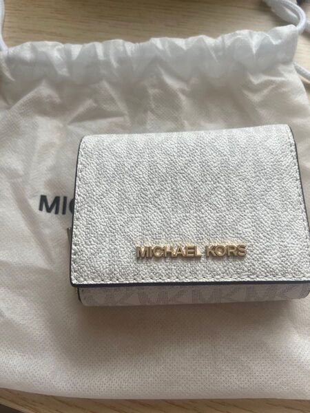 マイケルコース MICHAL KORS 三つ折り財布