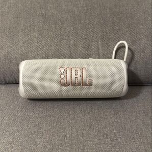 JBL FLIP6 Bluetoothスピーカー ホワイト