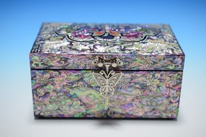 * Korea miscellaneous goods * high class mother-of-pearl small articles * gem box * rose . butterfly * gorgeous!*