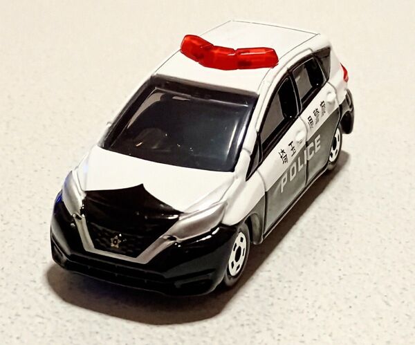 トミカ No.21 日産ノート 埼玉県警パトカー ルース 2012年