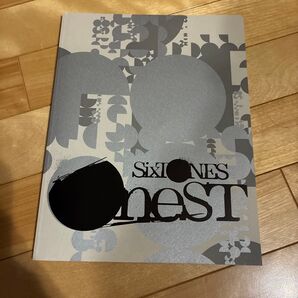 SixTONES OneST パンフレット