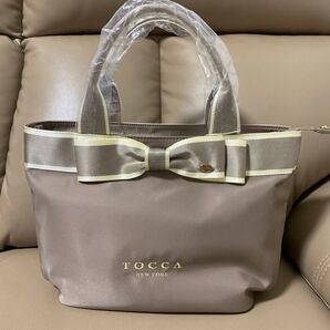 新品 TOCCA バッグ (リボン 付属品でショルダーにも♪ トッカ オンワード樫山 オンワード)ベージュ