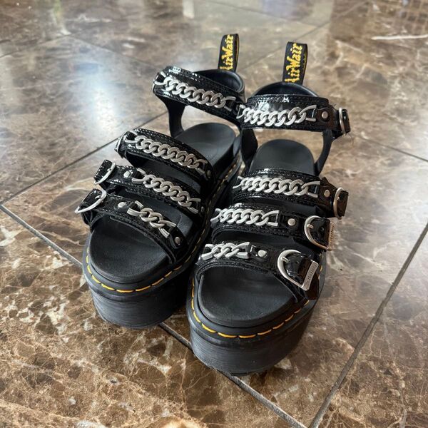 Dr.Martens ドクターマーチン チェーン厚底サンダル
