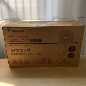 新品未使用箱不良 YAMAZEN 30cm DCリビング扇 室温センサー搭載 リモコン 風量10段階 YLX-AJD30(W)