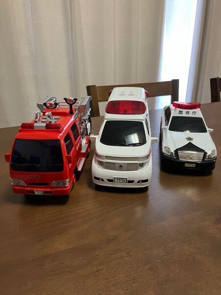 (株)トイコー製 サウンドシリーズ 3点セット 消防車救急車パトカー