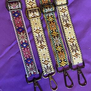 スマホショルダーストラップ 幾何学模様 リボン 花柄刺繍 ショルダーベルト