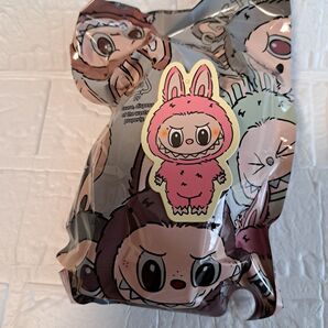 レプリカ LABUBU ラブブ ピンク 桃色 初代 一代目 キーホルダー キーリング ストラップ ぬいぐるみペンダント