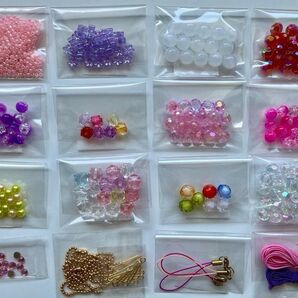 ビーズ まとめ売り セット ピンク ハンドメイド アクセサリー パーツ ストラップ紐 デコパーツ ボールチェーン おまけ付き 大量