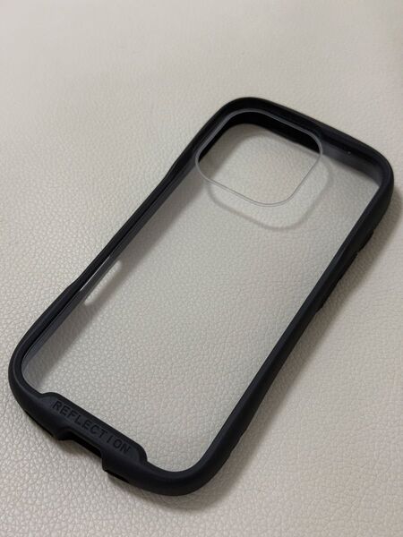 iPhone16pro クリア ブラック ケース