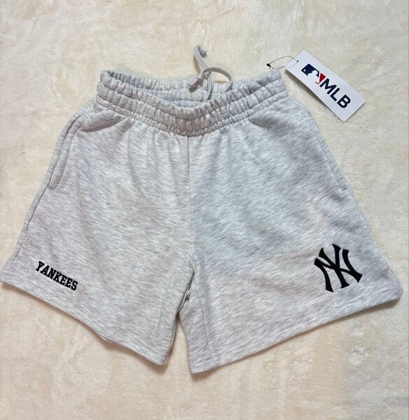 MLB ニューヨーク ヤンキース 刺繍ロゴ NY スウェット 短パン Mサイズ