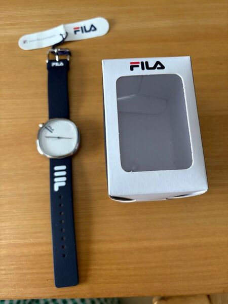 新品 FIRAフィラ腕時計