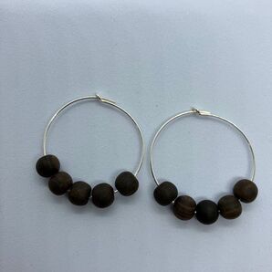 【新品】925シルバーフープピアス ウッドパール(黒檀)付き 数調整可能
