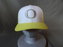 激レア USA購入 【Nike】製【CLASSIC99】【DRI FIT】 USカレッジ オレゴン ダックス 【OREGON DUCKS】【O】ロゴ刺繍入りキャップ 中古品_画像2