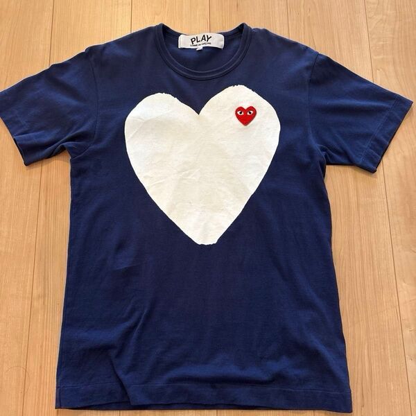 【COMME des GARCONS】半袖Tシャツ ハートロゴ ワッペン 紺★