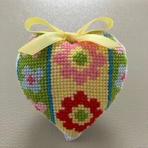 ハートのピンクッション ハンドメイド品