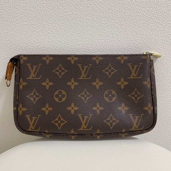 Louis Vuitton ルイヴィトン ポシェット アクセソワール