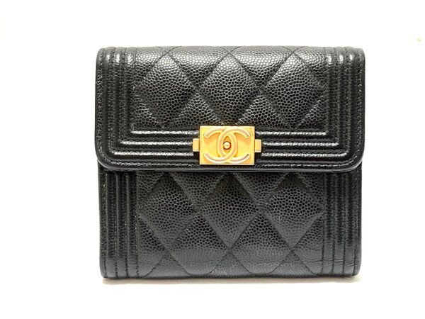 CHANEL(シャネル) ボーイシャネル 三つ折り財布 ココマーク 折り財布 3つ折り キャビアスキン ブラック黒 ゴールド金具