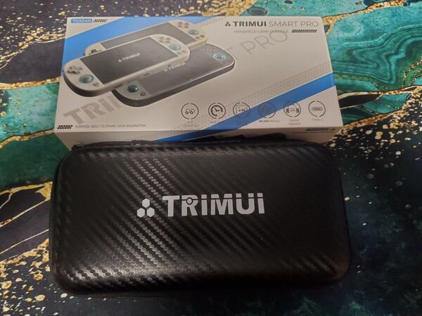 【エミュ】TRIMUI SMART PRO ケース付き 未使用