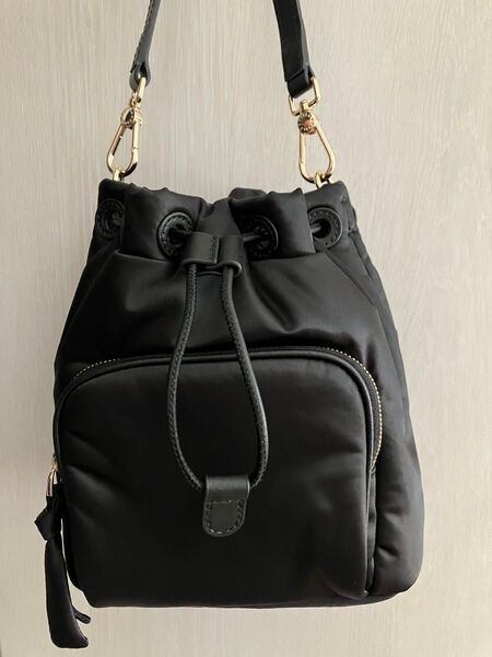 FURLA 巾着ショルダーバッグ ブラック