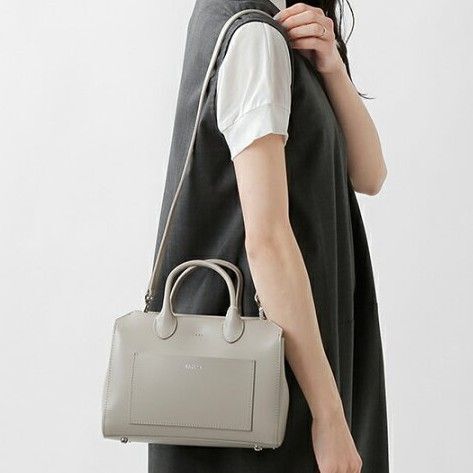 美品『YAHKI』ヤーキ ダブルフェイスレザー 2way ショルダーバッグ バッグ レザー ハンドバッグ オケージョン グレージュ