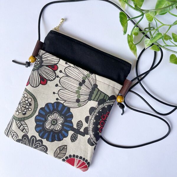 北欧花柄 スマホポシェット スマホポーチ ハンドメイド