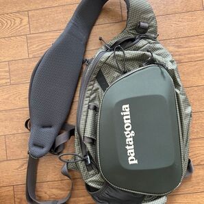 Stealth Atom Sling(ステルス アトム スリング)8L カーキグリーン パタゴニア