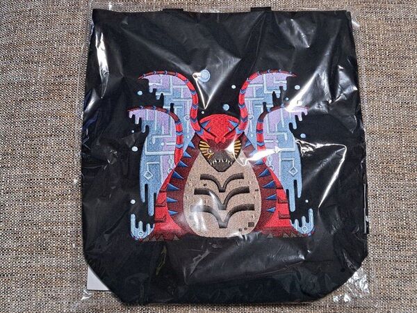 CAPCOM STORE モンスターハンターワイルズ 刺繍トートバッグ ウズ・トゥナ