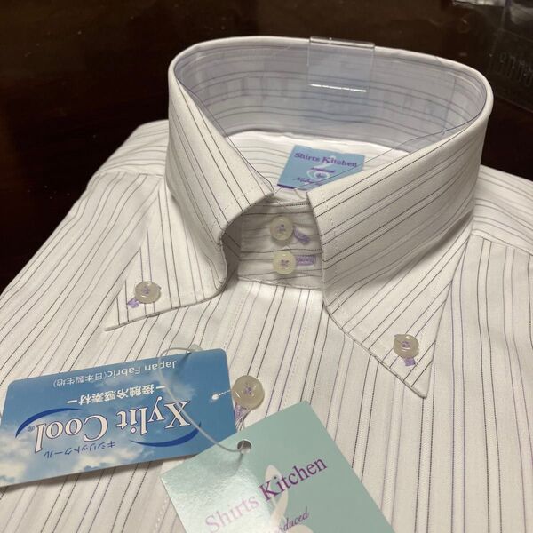 Shirts Kitchen 形態安定 白×パープルストライプ半袖ワイシャツ S(首37㌢) ボタンダウン