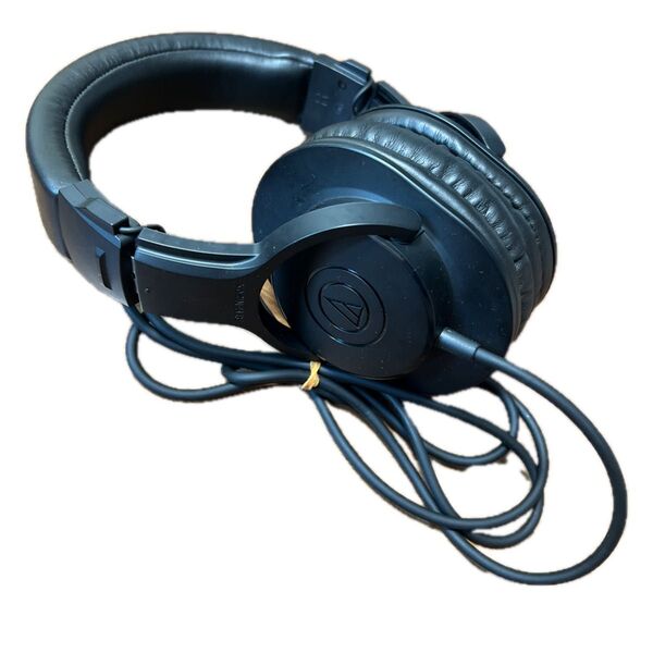 有線ヘッドホン オーディオテクニカ ATH-M20x audio-technica 黒 ブラック 密閉型